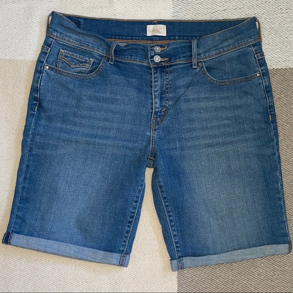 Levi’s 515 Bermuda Shorts